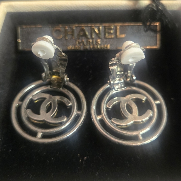 Chanel Vintage Mixed Metals Wheel Coco Mark - Picture 3 of 7